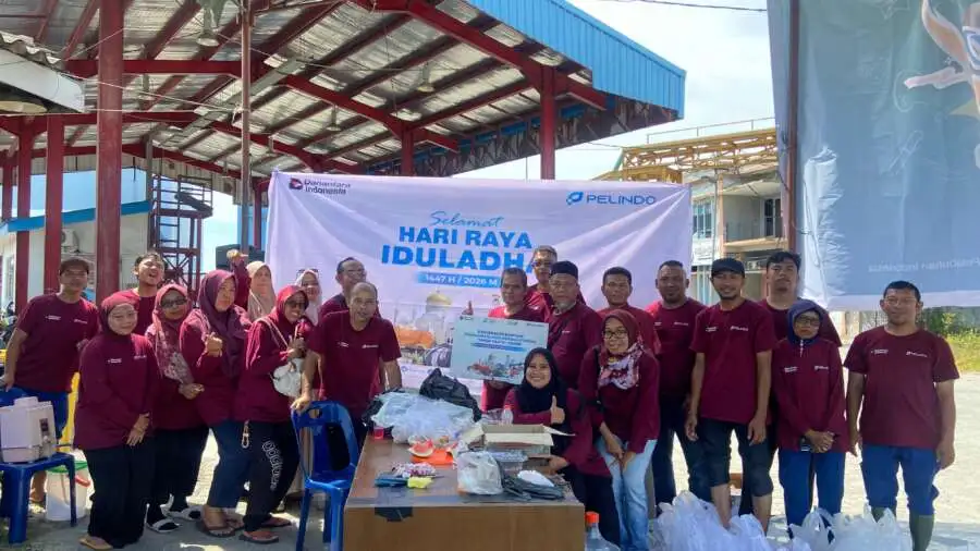 Pelindo Regional 1 Salurkan 5 Sapi Kurban ke Masyarakat Sekitar Pelabuhan