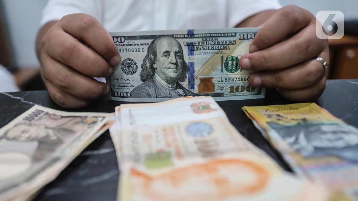 Rupiah Diprediksi Sentuh 18.000 terhadap Dolar AS Hari Ini 29 Mei 2026