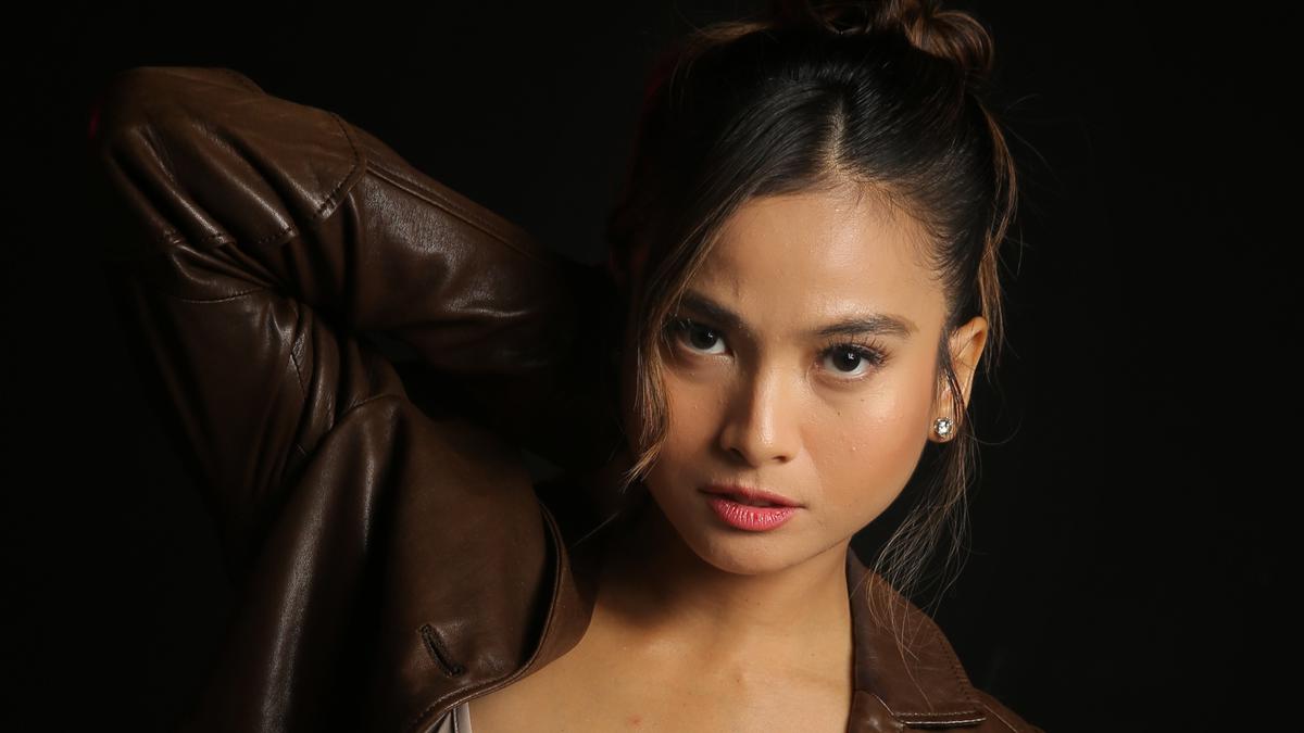 Lompatan Karier Acha Septriasa, Debut Jadi Sutradara Lewat Film 9 Aku, Love Heals